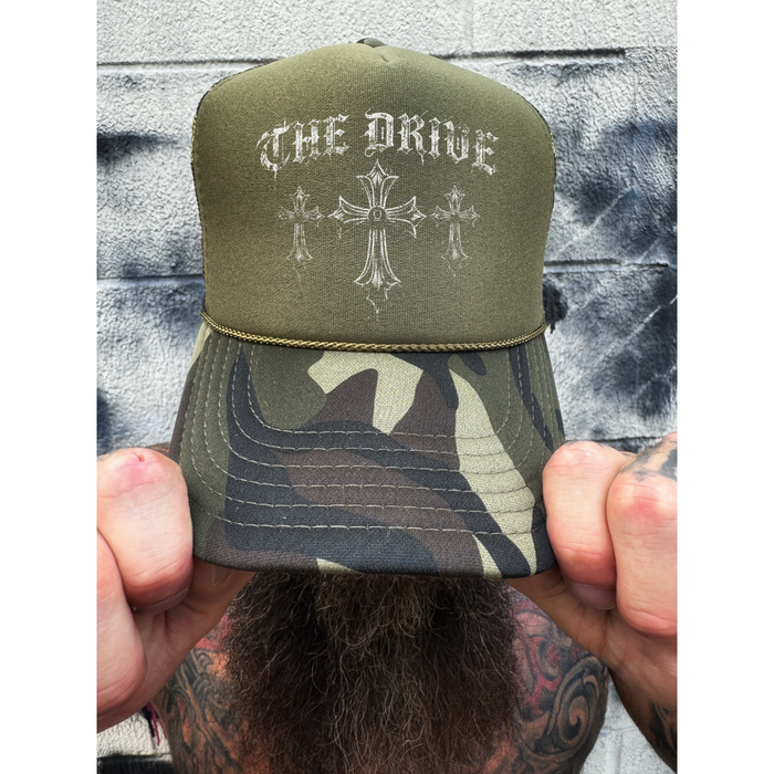THE DRIVE CROSS FOAM CURVED BILL GREEN CAMO HAT