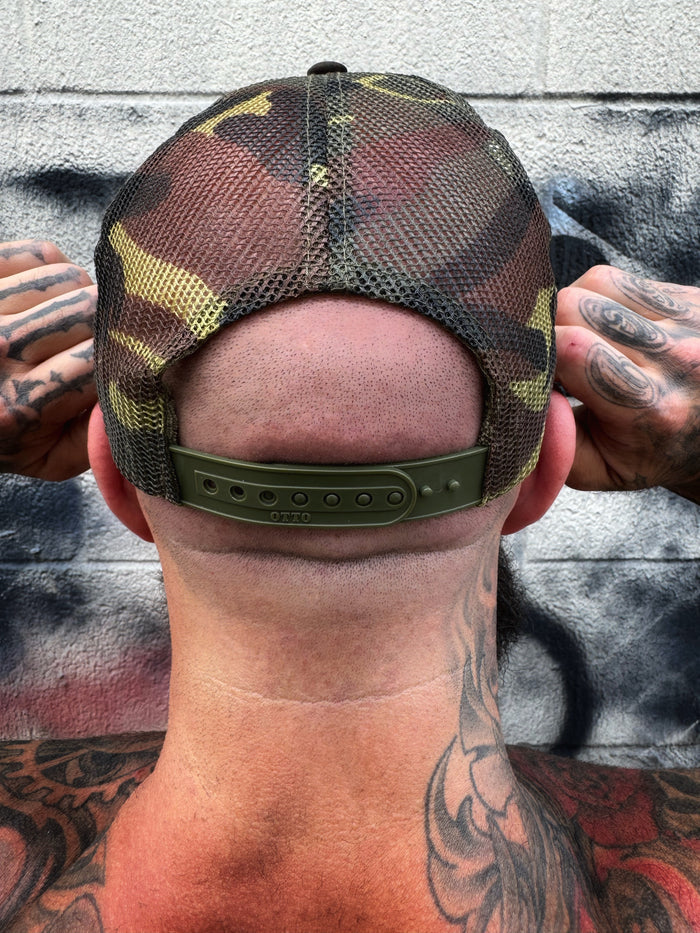 THE DRIVE CROSS FOAM CURVED BILL GREEN CAMO HAT